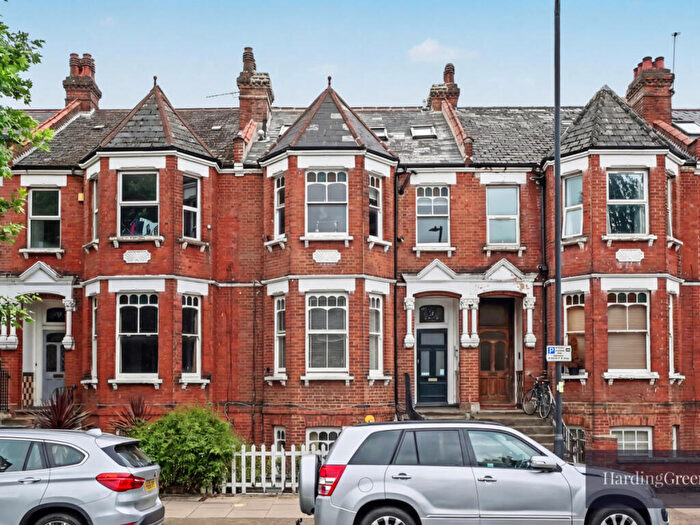 2 Bedroom Flat For Sale In Winchester Avenue, London, NW6