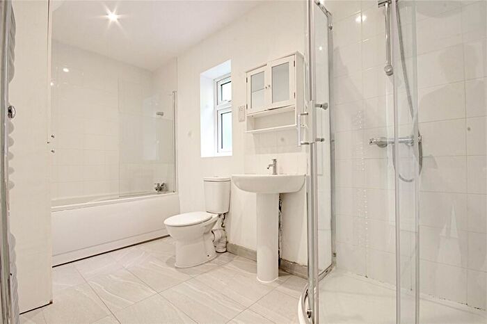 4 Bedroom Semi-Detached House To Rent In Edington Road, Enfield, Greater London, EN3