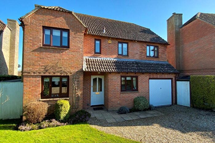 4 Bedroom Detached House For Sale In Copyhold, Great Bedwyn, SN8