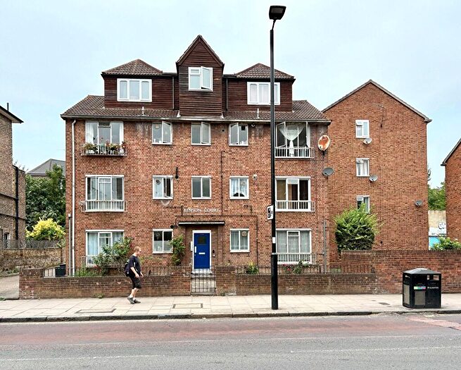 3 Bedroom Apartment To Rent In Upper Holloway, London, N19