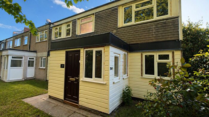 3 Bedroom Property To Rent In Victoria Avenue, Southend-On-Sea, SS2