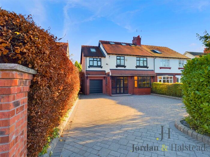 4 Bedroom Semi-Detached House To Rent In London Road South, Poynton, Cheshire, SK12