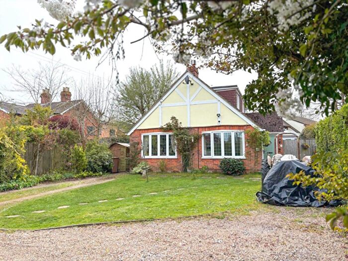 5 Bedroom Detached House For Sale In Woodlands Road, Sonning Common, South Oxfordshire, RG4