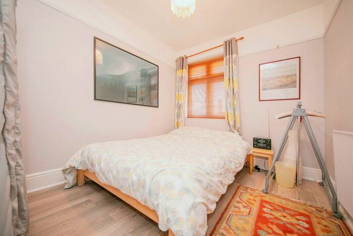 3 Bedroom Detached House For Sale In Tuddenham Avenue, Ipswich, IP4