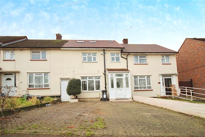 4 Bedroom Terraced House To Rent In Willingale Road, Loughton, IG10