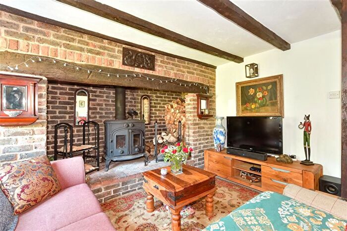 4 Bedroom Detached House For Sale In Mutton Hall Hill, Heathfield, East Sussex, TN21