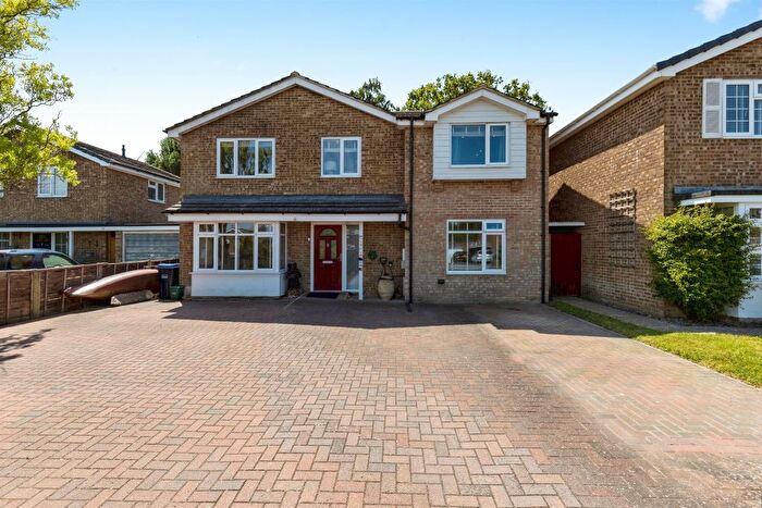 5 Bedroom Detached House For Sale In Burleigh Way, Crawley Down, Crawley, RH10