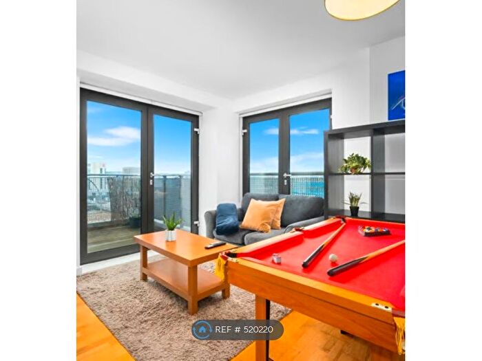 2 Bedroom Flat To Rent In West Street, Sheffield, S1