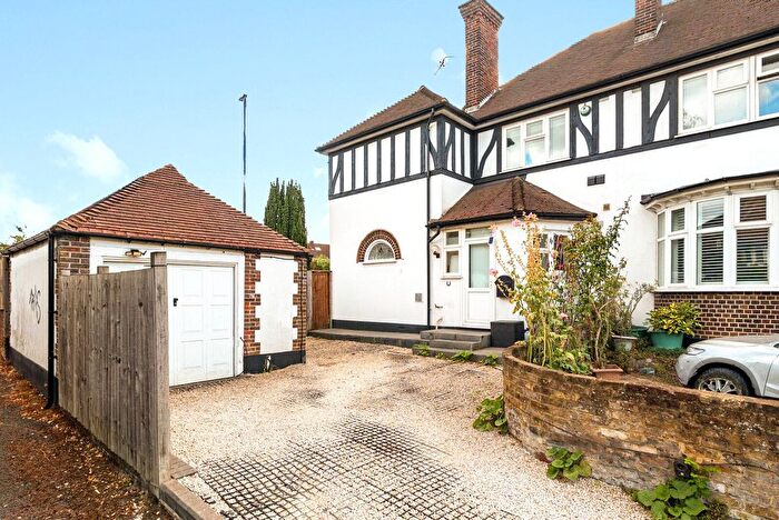 4 Bedroom Semi Detached House To Rent In Savile Close, New Malden, KT3