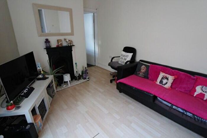 2 Bedroom Flat To Rent In Keppoch Street Cardiff, CF24