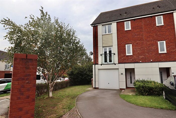 4 Bedroom Property For Sale In Husthwaite Road, Brough, HU15