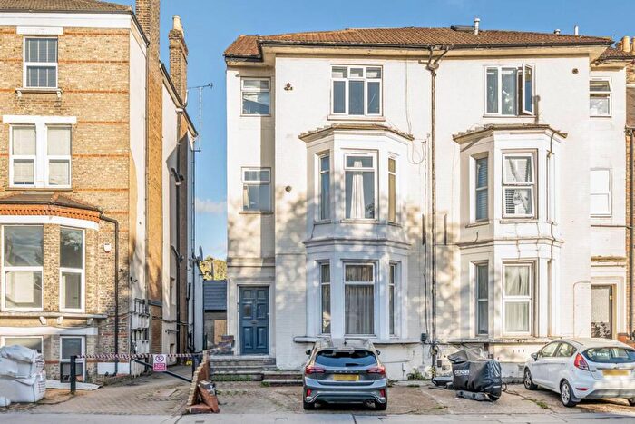 1 Bedroom Maisonette To Rent In St Peters Road, South Croydon, Croydon, CR0