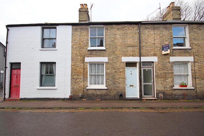 2 Bedroom House To Rent In Mawson Road, Cambridge, CB1