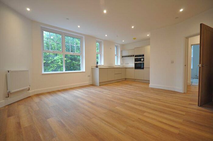2 Bedroom Flat To Rent In Chester House, Fields Park Road, Newport, NP20