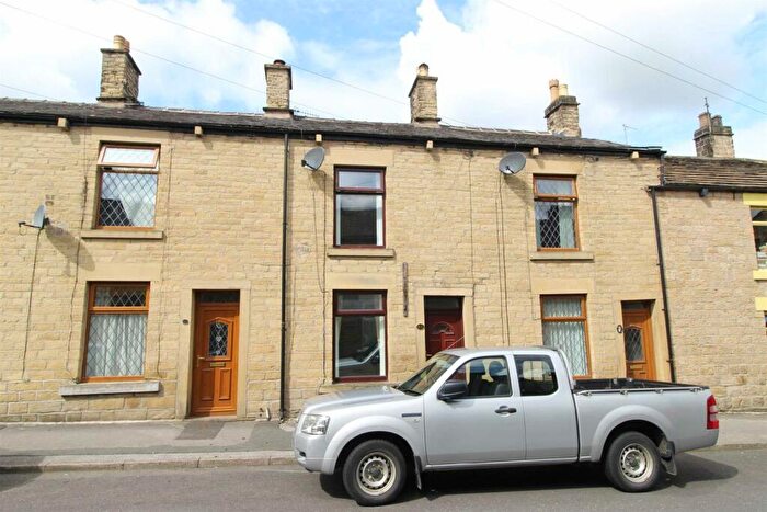 2 Bedroom Terraced House To Rent In George Street, Glossop, Derbyshire, SK13