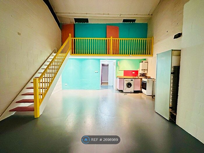 2 Bedroom Flat To Rent In Timberwharf Road, London, N16