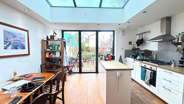 4 Bedroom Detached House To Rent In Morgan Street St Pauls Bristol, BS2