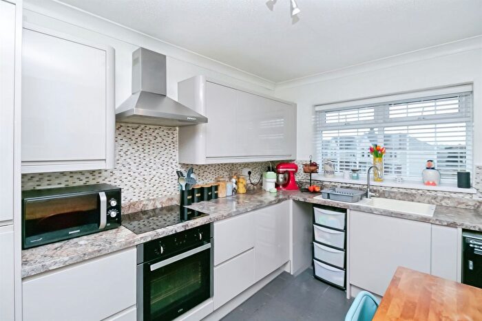 2 Bedroom Flat For Sale In Barrians Way, Barry, CF62