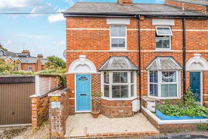 2 Bedroom End Of Terrace House For Sale In Clarence Road, Henley-on-Thames, Oxfordshire, RG9