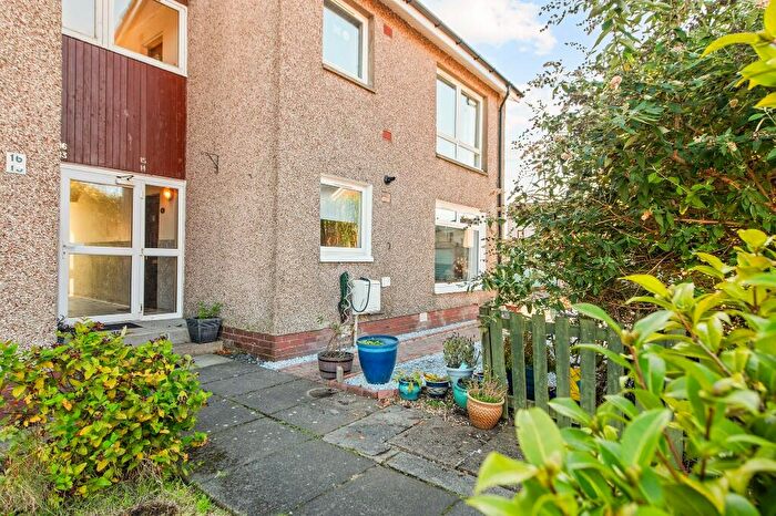 1 Bedroom Flat For Sale In St. Andrews Court, Larbert, Stirlingshire, FK5