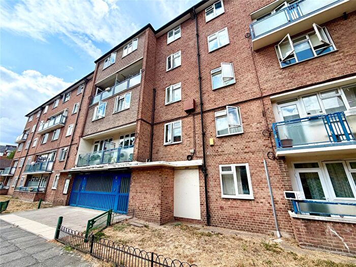 1 Bedroom Flat To Rent In Paragon Road, London, E9