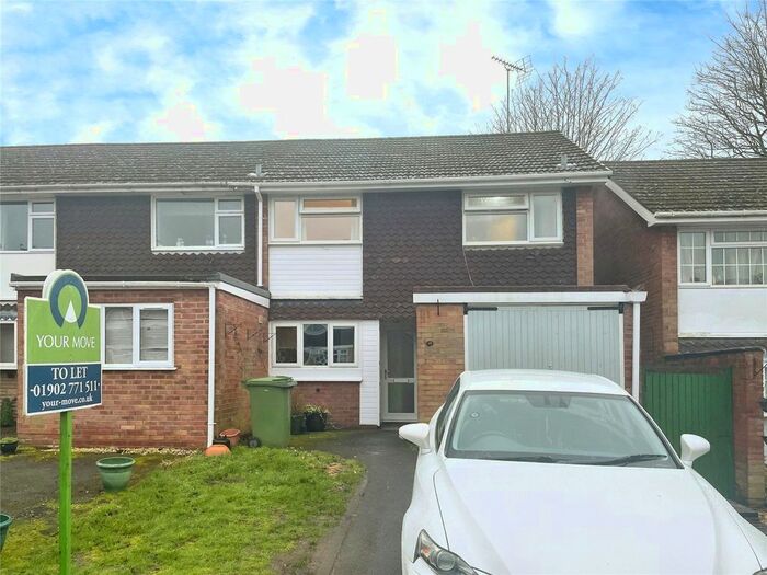 3 Bedroom End Of Terrace House To Rent In Broadway, Finchfield, Wolverhampton, West Midlands, WV3