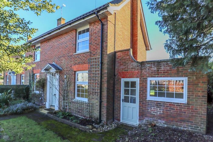 3 Bedroom Semi-Detached House For Sale In Abbotts Ann, Andover, Hampshire SP11