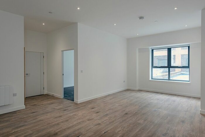 1 Bedroom Flat To Rent In North Star House, North Star Avenue, Swindon, SN2