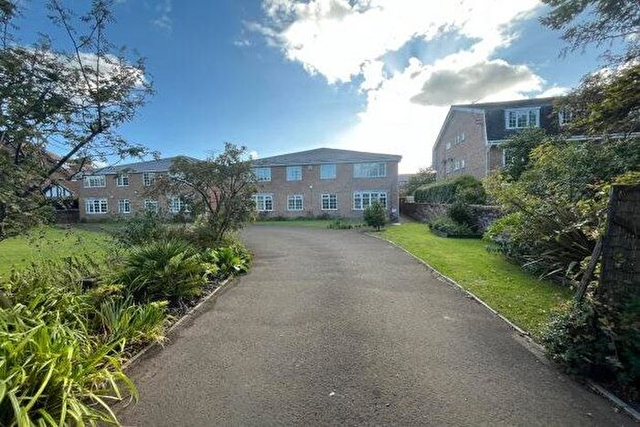 2 Bedroom Flat To Rent In Warren Road, Liverpool, L23