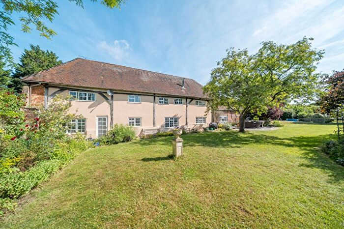 5 Bedroom Detached House For Sale In Hook Road, North Warnborough, RG29
