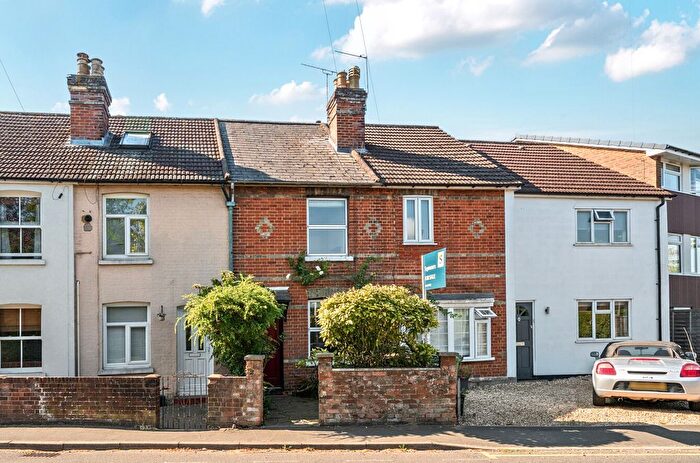 2 Bedroom Terraced House For Sale In Guildford, Surrey, GU2
