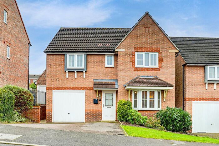 4 Bedroom Detached House For Sale In Ladybank Rise, Arnold, Nottinghamshire, NG5