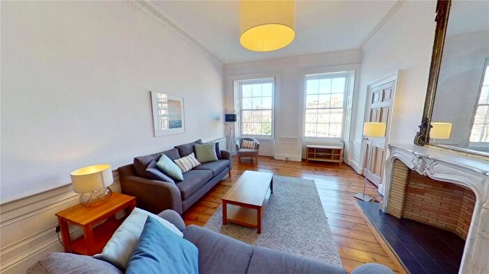 2 Bedroom Flat To Rent In Melville Place, Edinburgh, EH3