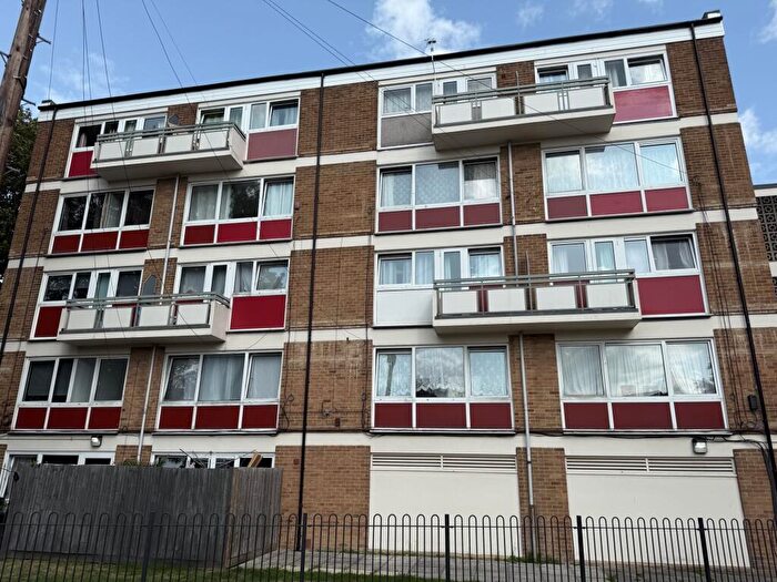 4 Bedroom Flat To Rent In Cottage Grove, Southsea, PO5