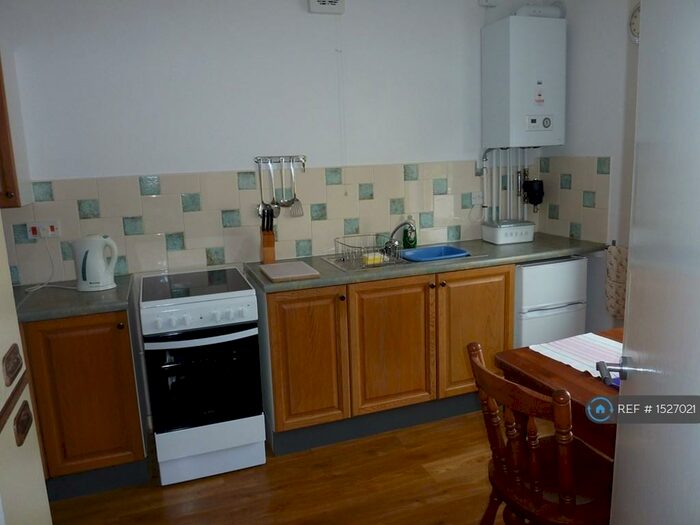 1 Bedroom Flat To Rent In West Road, Bournemouth, BH5