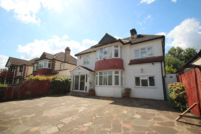 Studio To Rent In Foresters Drive, Wallington, SM6