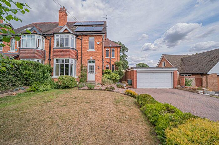 4 Bedroom Semi-Detached House For Sale In Knowle Wood Road, Dorridge, B93