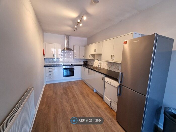 3 Bedroom Flat To Rent In Bedminster, Bristol, BS3