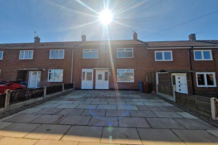3 Bedroom Terraced House To Rent In Dean Road, Manchester, M18