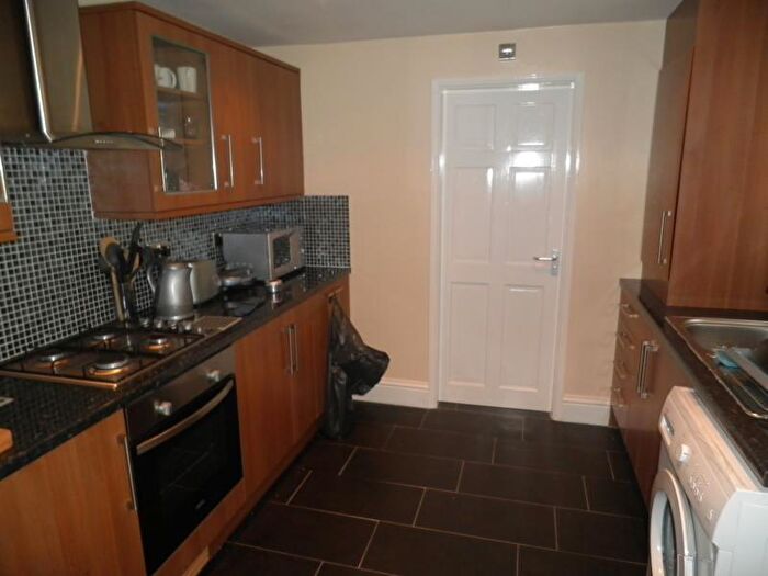 2 Bedroom Apartment To Rent In Doncaster Road, NE2