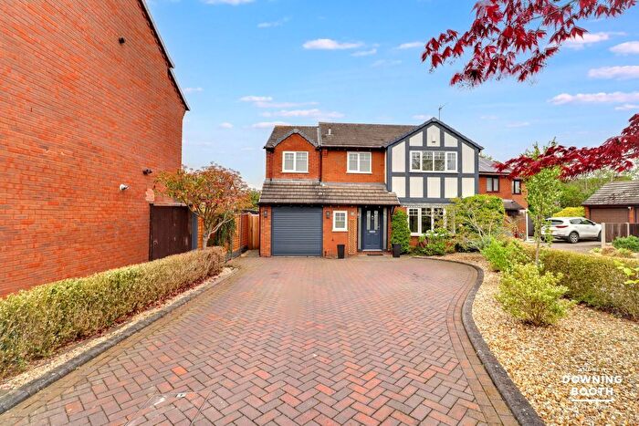 4 Bedroom Detached House For Sale In Richmond Drive, Lichfield, WS14