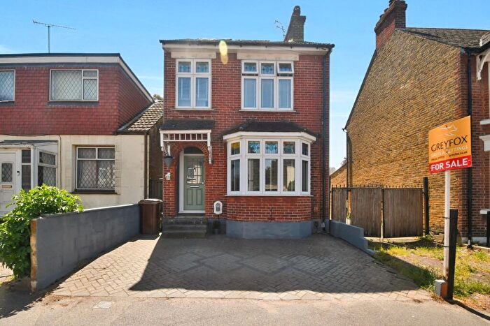 4 Bedroom Detached House For Sale In Canadian Avenue, Gillingham, ME7
