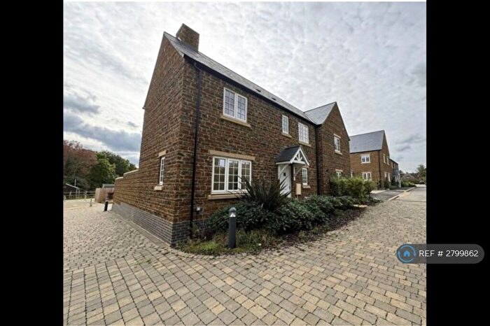 1 Bedroom Flat To Rent In Fardon Way, Deddington, OX15