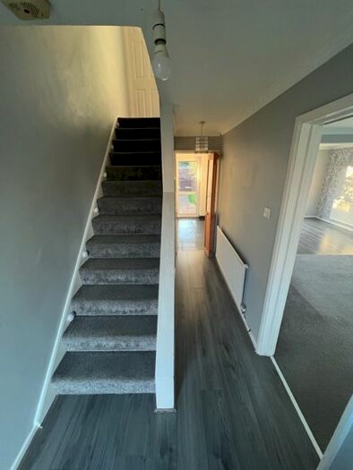 4 Bedroom Semi-Detached House To Rent In Talbot Avenue, Slough, SL3