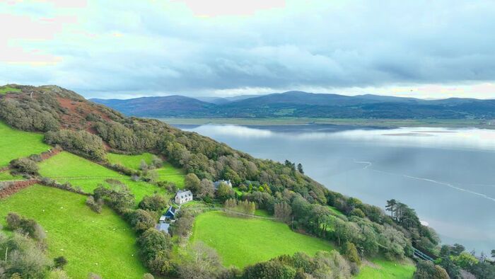 5 Bedroom Detached House For Sale In Aberdovey, LL35