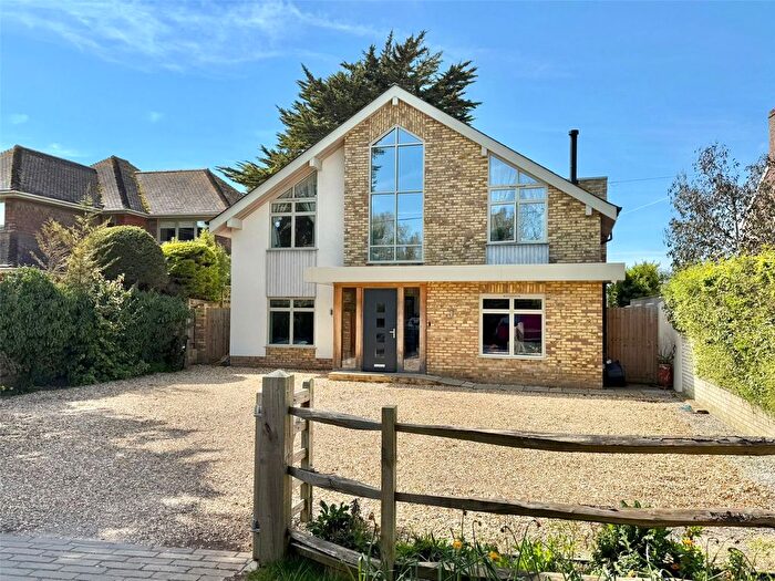 5 Bedroom Detached House For Sale In West Road, Milford On Sea, Lymington, Hampshire, SO41