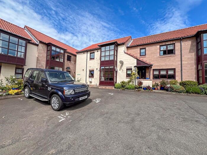 2 Bedroom Flat For Sale In Cleet Court, Berwick-Upon-Tweed, TD15