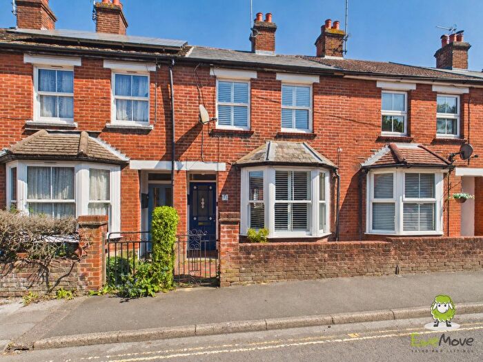 3 Bedroom Terraced House For Sale In Flaxfield Road, Basingstoke, Hampshire, RG21
