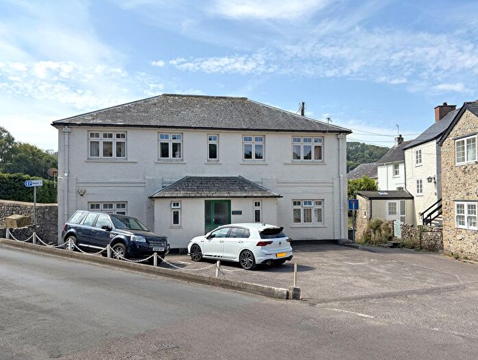 2 Bedroom Flat For Sale In The Square, Branscombe, EX12