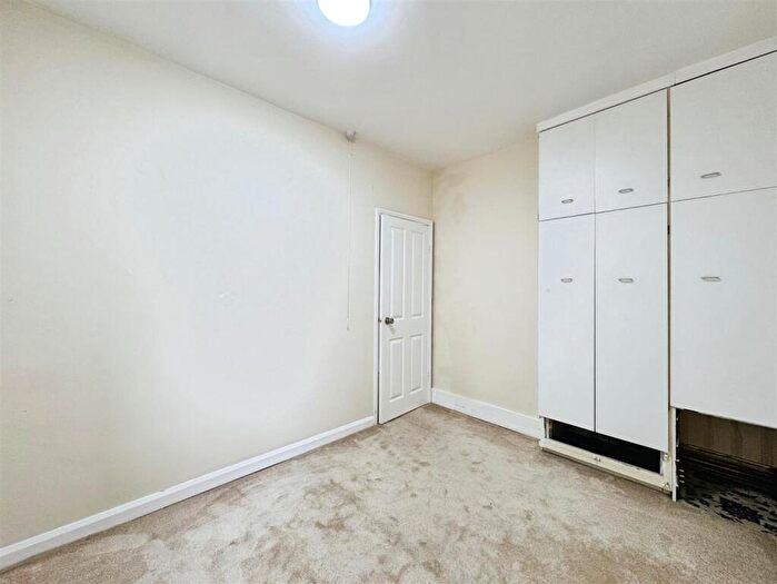 3 Bedroom Terraced House For Sale In Retford Road, Worksop, S80